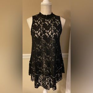 *5/$20* NWOT Gorgeous Lace Top 🖤